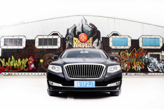 【汽车有文化1-无水印】一辆车，一座城，在广州，遇见东方豪华之美的副本2564.png