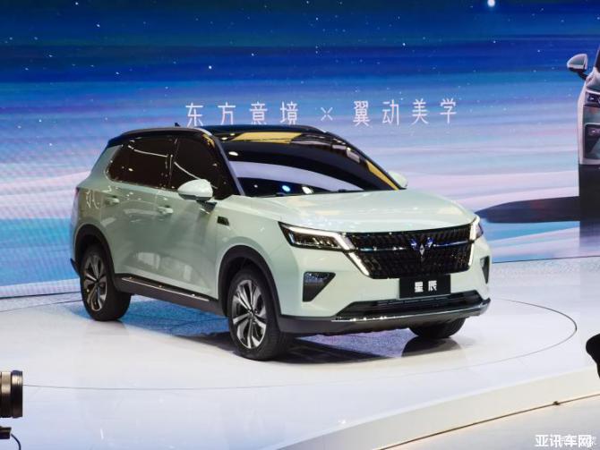2021上海车展：五菱首款银标SUV星辰