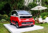 2022新款微型新能源车，和草莓熊合作的宝骏KiWi EV萌化了