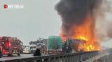 已导致16死66伤 湖南湘江大桥多车相撞起火