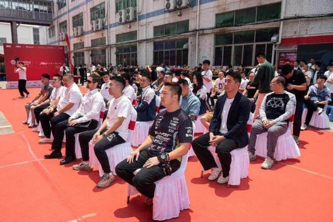 Brembo中国首个技术中心在深圳荣恒汽车服务中心隆重揭幕！